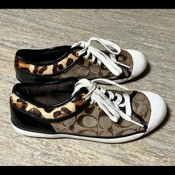 Coach Zorra sneakers with cheetah print on the back - Picture 4 of 16